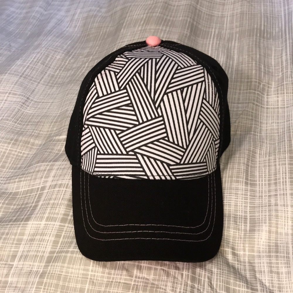 New! 🛍4️⃣for2️⃣0️⃣🛍 when you bundle!!